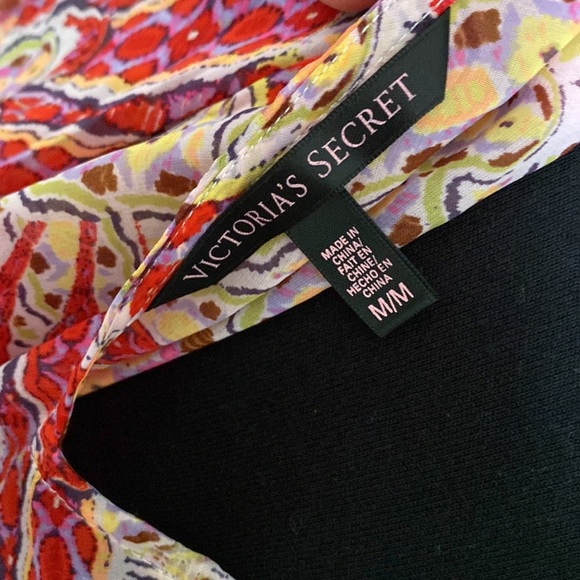 Victoria’s Secret Swim Cover - Picture 6 of 7